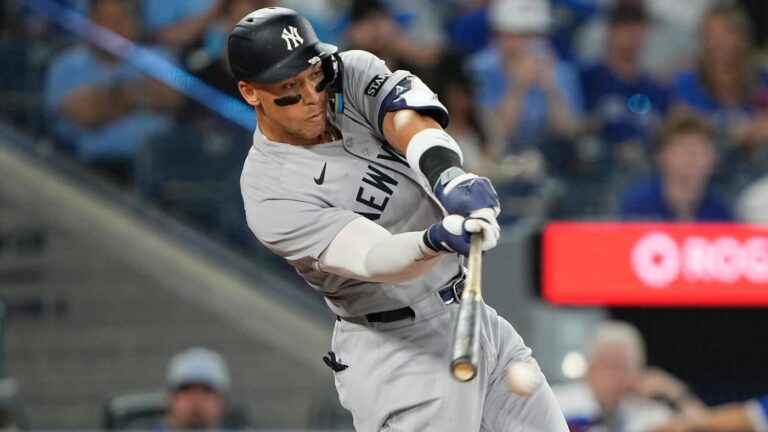 Yankees vs. Mets predictions, odds, start time: 2025 MLB picks, parlay, July 4 prop bets from top expert