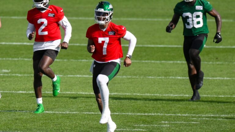 Justin Fields injury update: New York Jets announce prognosis for QB after he suffered dislocated toe
