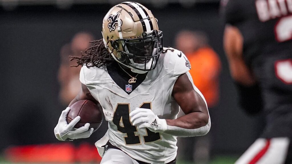RBs to target/avoid in 2025 Fantasy Football drafts: Schedule favors Alvin Kamara, hurts Kyren Williams