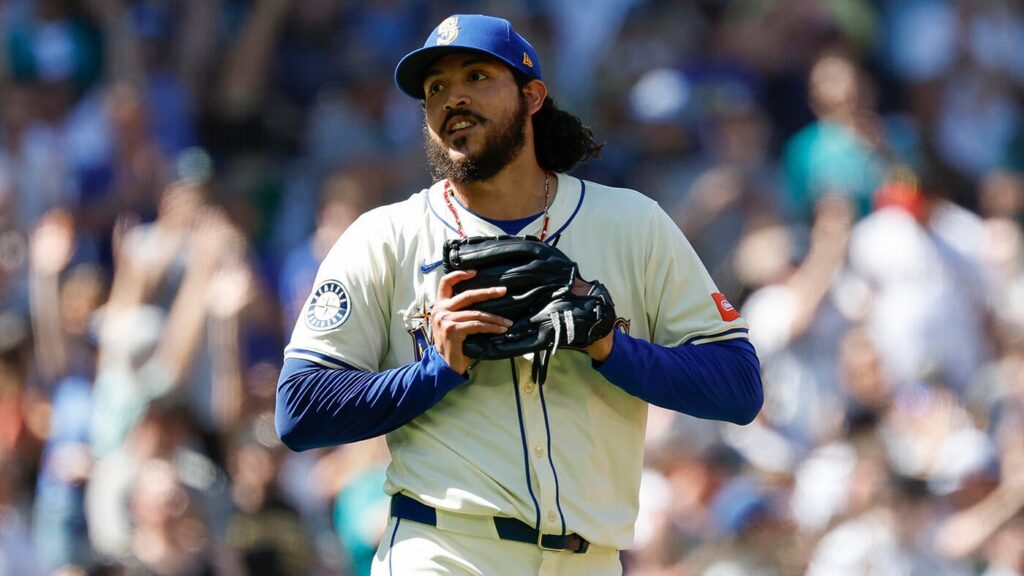 Mariners closer Andrés Muñoz was tipping pitches and Yankees weren't shy in picking it up