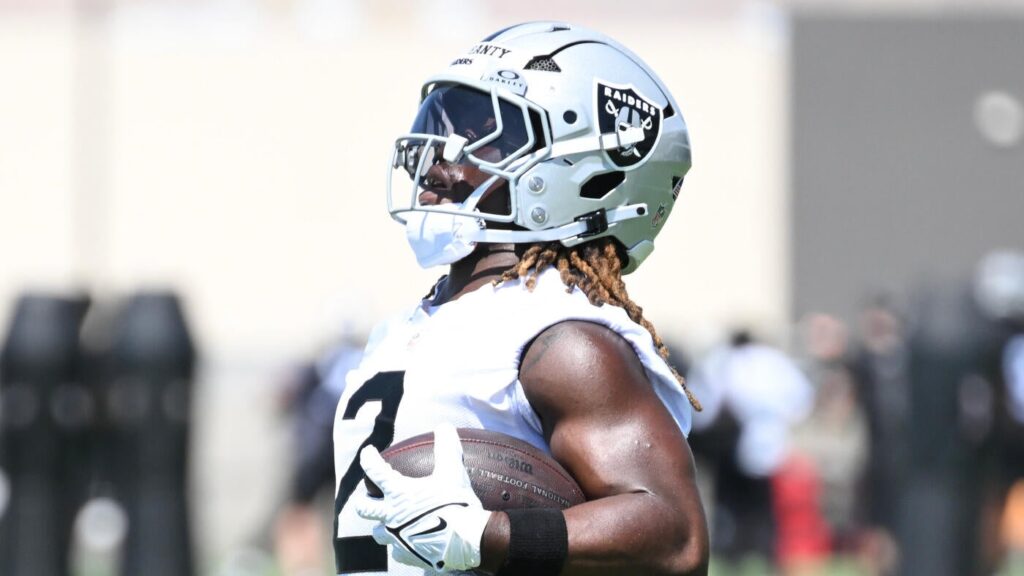 July 0.5 PPR Mock Draft: Adam Aizer takes a RB-heavy approach from the No. 9 spot