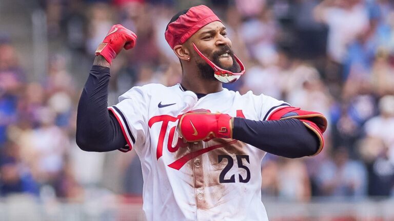 Twins' Byron Buxton hits for cycle on his bobblehead day, becomes 12th Minnesota player to accomplish feat