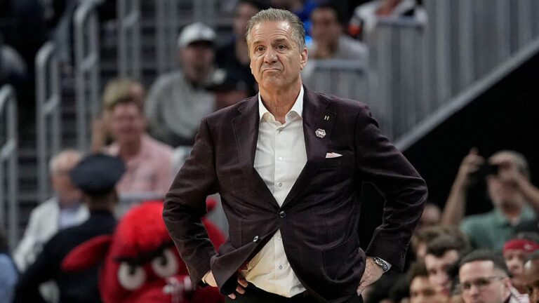 Arkansas' John Calipari says if he 'can't impact' his players, this will be his last year