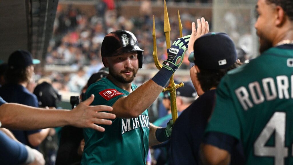 Mariners star Cal Raleigh bashes pair of home runs to move within one of All-Star break record