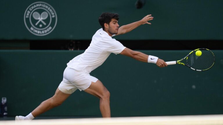 Carlos Alcaraz vs. Taylor Fritz odds, prediction, props: Expert reveals free 2025 Wimbledon semifinal picks