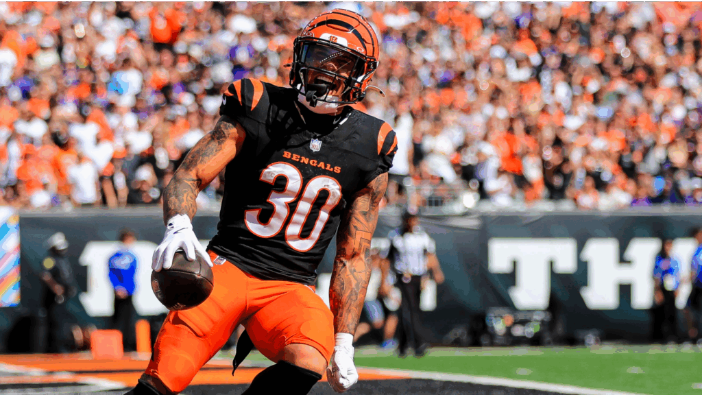 Bengals training camp: One surprise star on offense; Shemar Stewart grades his first padded practice