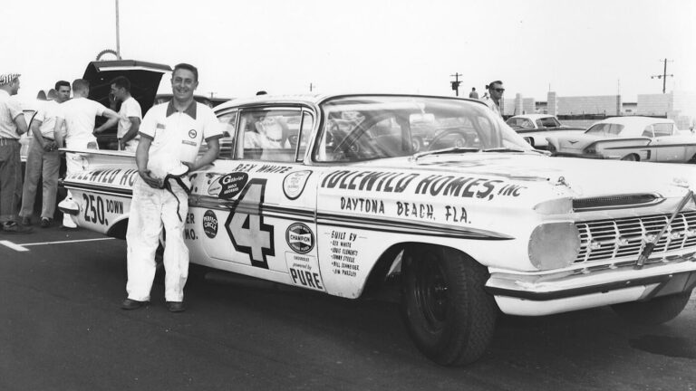 Rex White, NASCAR Hall of Famer and 1960 Cup Series champion, dies at 95