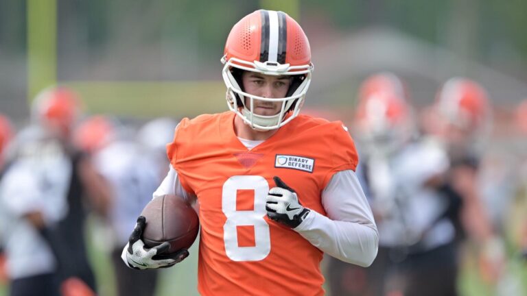 Kenny Pickett injury: How does this affect Browns QB competition, Shedeur Sanders' chances of making team?