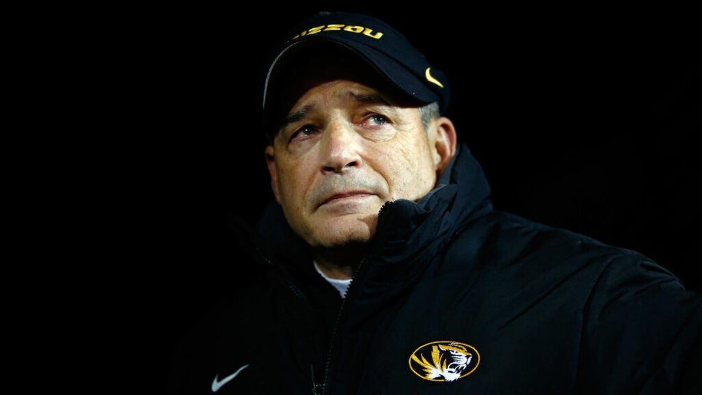 Former Missouri coach Gary Pinkel arrested for driving while intoxicated, but no charges filed