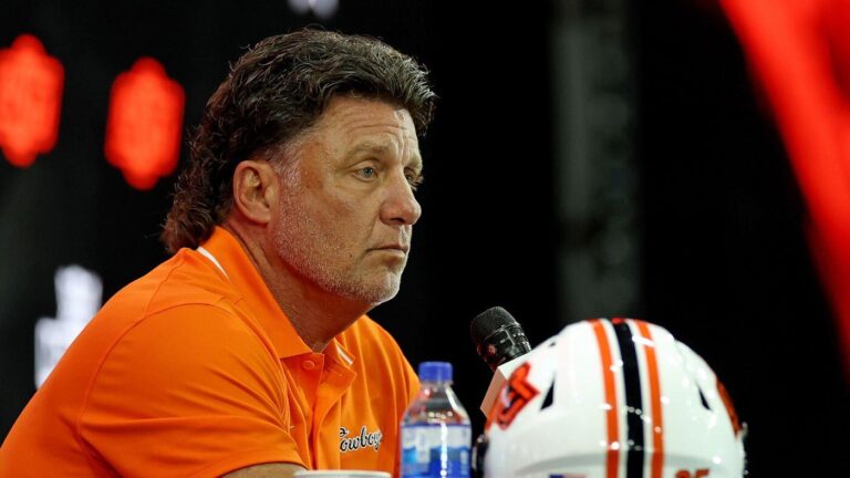Mike Gundy points to moment when he realized NIL wouldn't 'go away,' forcing Oklahoma State coach to adapt