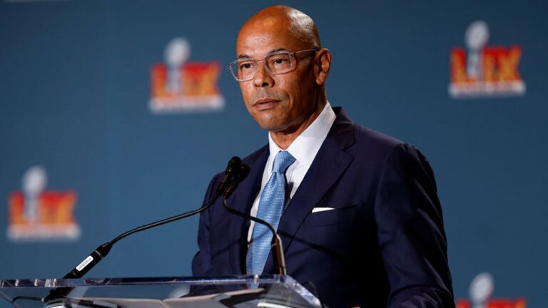 NFL backs NFLPA executive director Lloyd Howell after potential conflict of interest arises