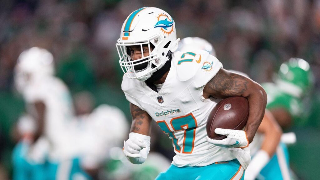 How Dolphins WR Jaylen Waddle plans to bounce back after QB carousel, injuries resulted in career lows in 2024