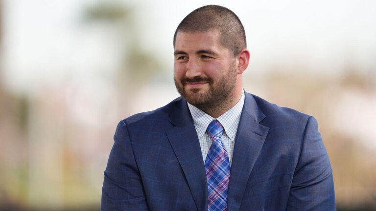 JC Tretter resigns from NFLPA in surprise move, opening up about Lloyd Howell, executive director candidacy