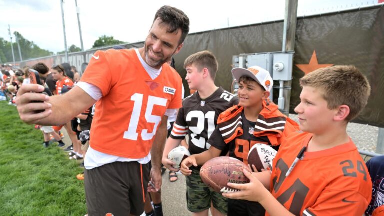 How Joe Flacco, 40 and unbothered, became the internet's favorite QB -- and maybe the Browns' best hope