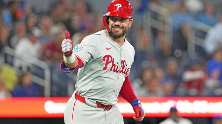 Today's top games to watch, best bets, odds: Phillies vs. Padres leads MLB action, UFC Fight Night and more