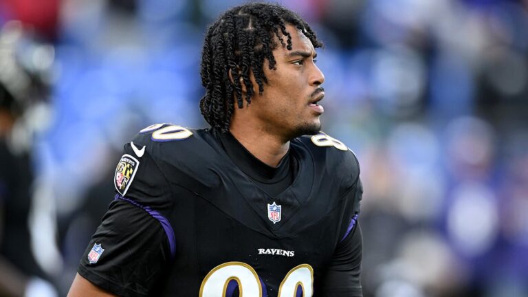 Ravens training camp update: John Harbaugh addresses Isaiah Likely's injury, defense dominates