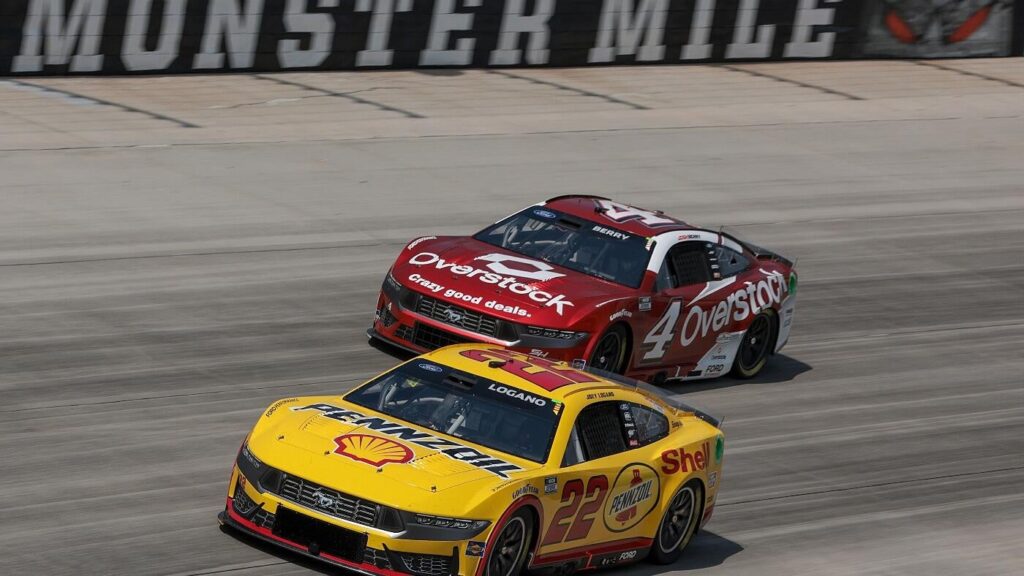 NASCAR at Dover predictions, odds: 2025 AutoTrader EchoPark Automotive picks by model that called 26 wins