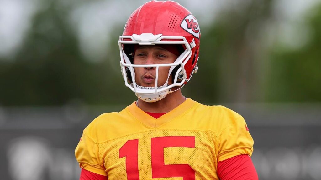 Patrick Mahomes reveals best pass rusher he's ever played against