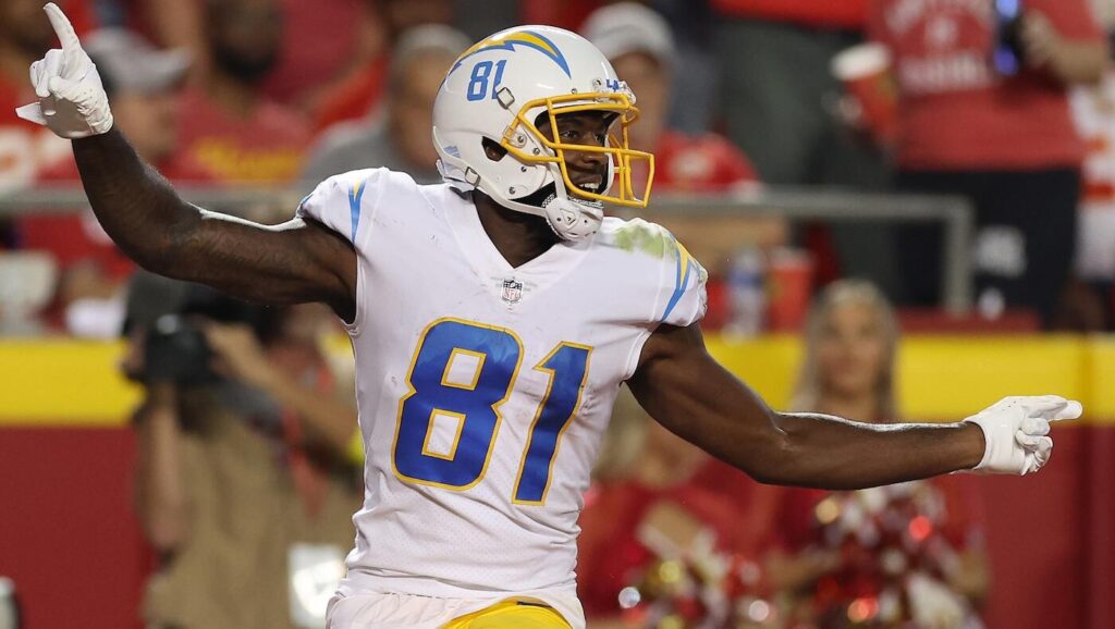 Chargers' Mike Williams, former No. 7 overall pick, retires from NFL at age 30, per report