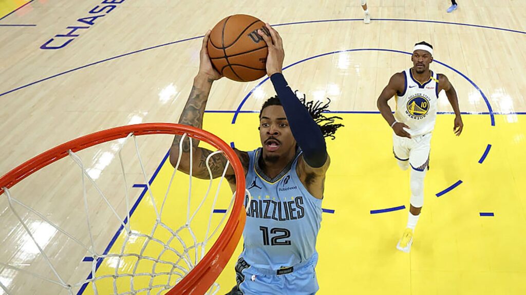 WATCH: Grizzlies' Ja Morant shows why he should absolutely be dunk contest participant with acrobatic slam