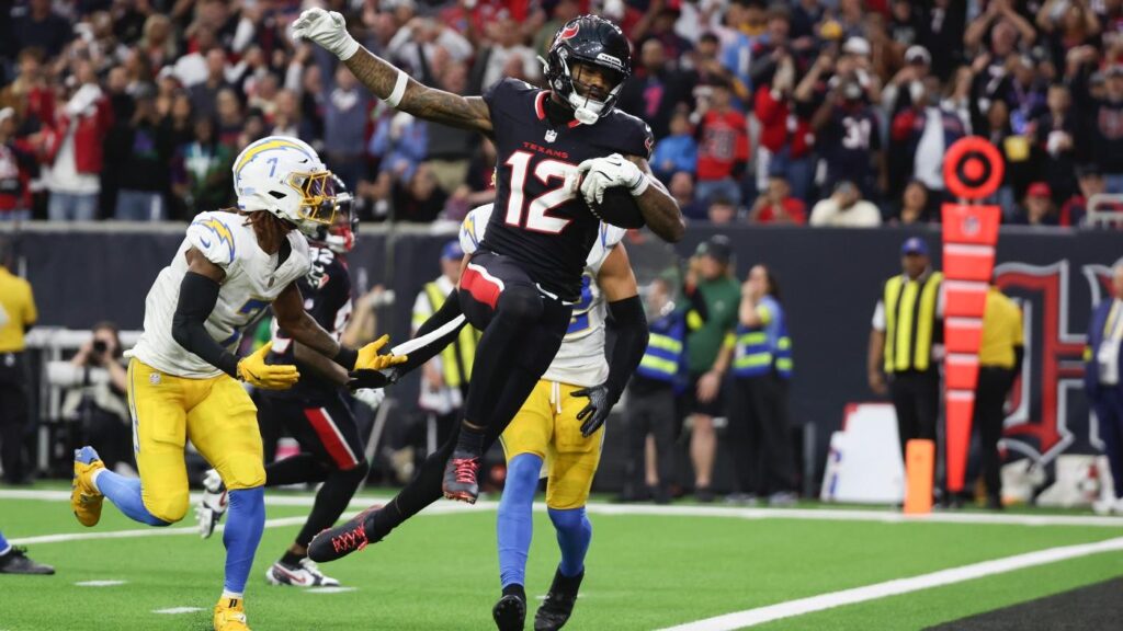 Fantasy Football Strategy: How to draft from No. 12 overall in PPR leagues; full results, favorite picks, more