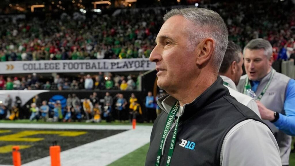 8-4 teams in the CFP? Big Ten commissioner Tony Petitti explains vision for college football postseason