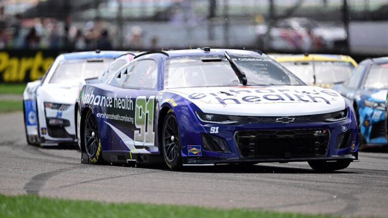 2025 Sonoma NASCAR odds, picks, props: Expert who nailed 17 winners targeting 80-1 longshot