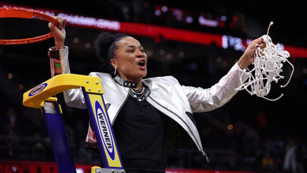 Knicks coaching rumors: South Carolina AD says New York reached out to women's basketball coach Dawn Staley