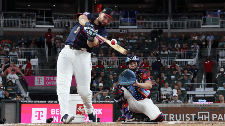 Mariners' Cal Raleigh first catcher to win Home Run Derby; Jets sign Garrett Wilson to $130M extension