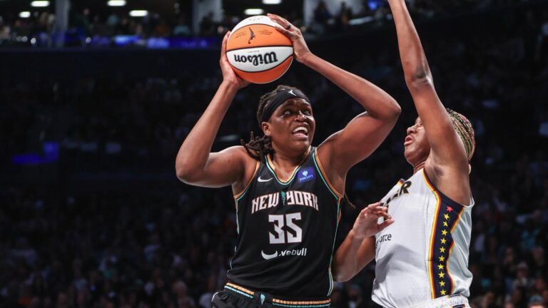 Today's top games to watch, best bets, odds: WNBA marquee showdowns, MLB and more