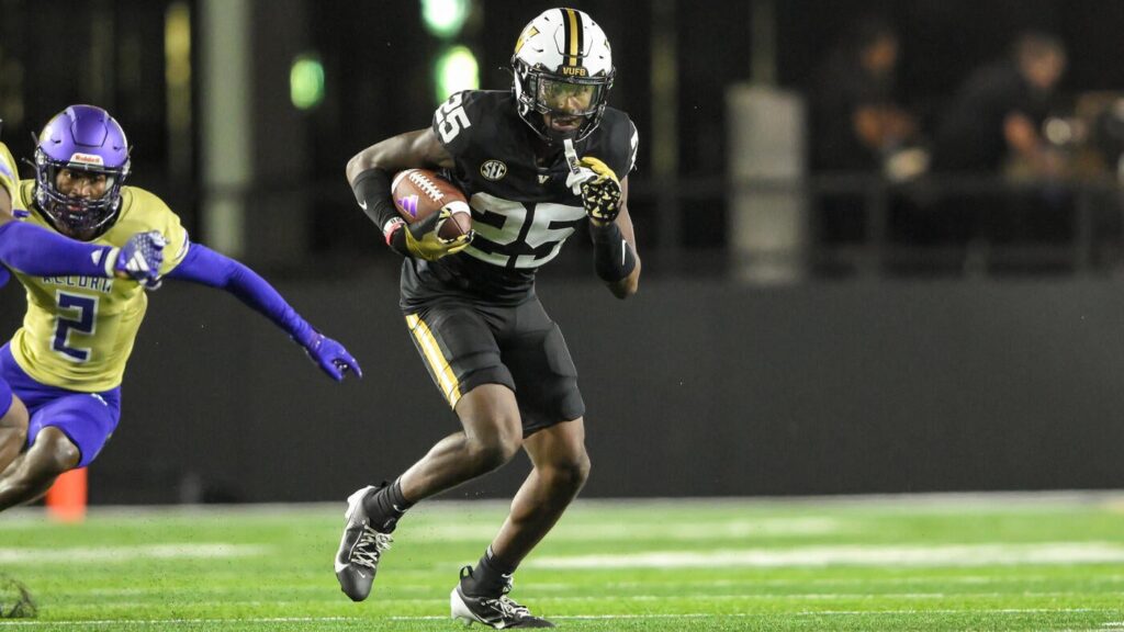 Vanderbilt sought advice from Deion Sanders as DB Martel Hight prepares for two-way role with Commodores
