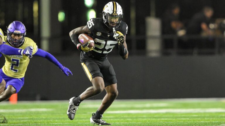 Vanderbilt sought advice from Deion Sanders as DB Martel Hight prepares for two-way role with Commodores
