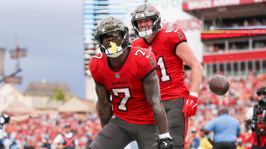 Fantasy Football Strategy: How to draft from No. 4 spot in PPR leagues; full results, favorite picks, more