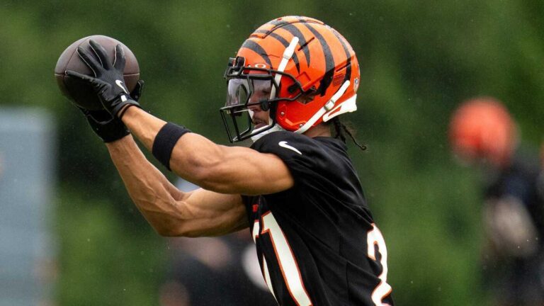 Bengals RB Zack Moss eyes return from broken neck, tempers expectations for 2025 season