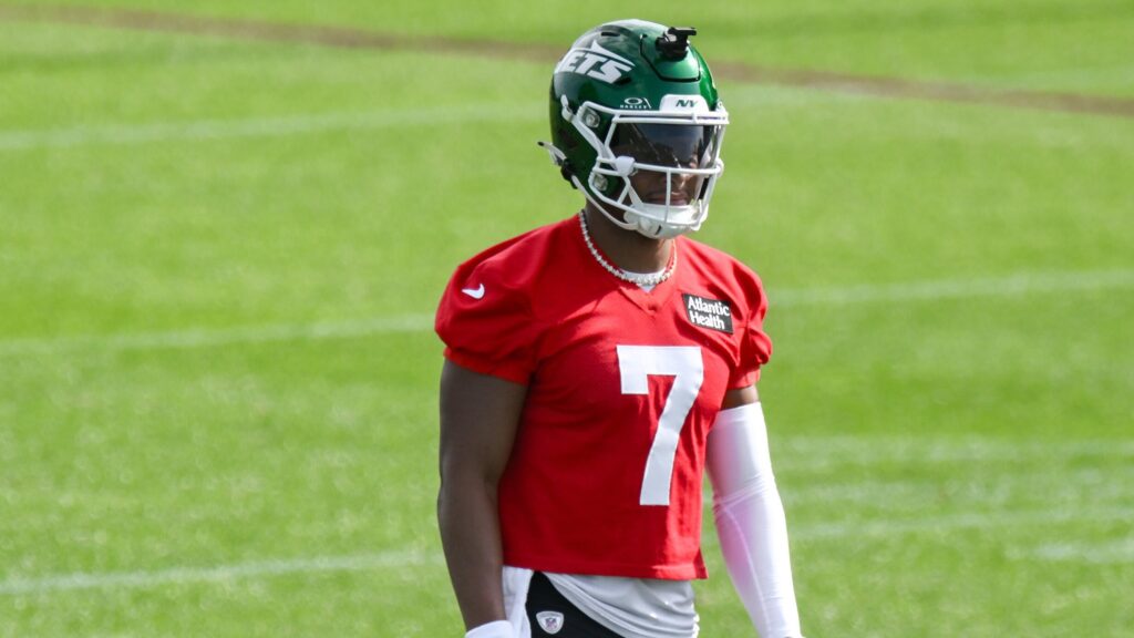 Justin Fields injured at Jets Training Camp: Here's what it means for your Fantasy Football drafts in 2025