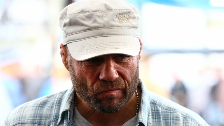 UFC legend Randy Couture airlifted to burn center after car crash