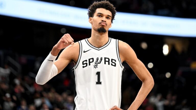 Spurs star Victor Wembanyama says he's recovered from blood clot, is cleared to return to action