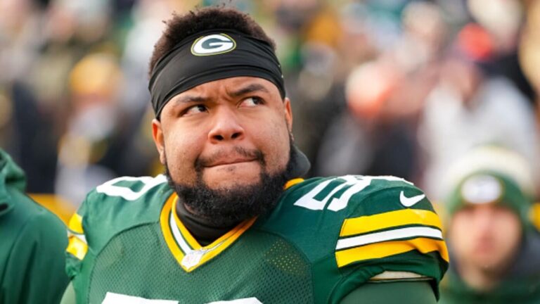 Packers, tackle Zach Tom agree to four-year extension with historic signing bonus, per report