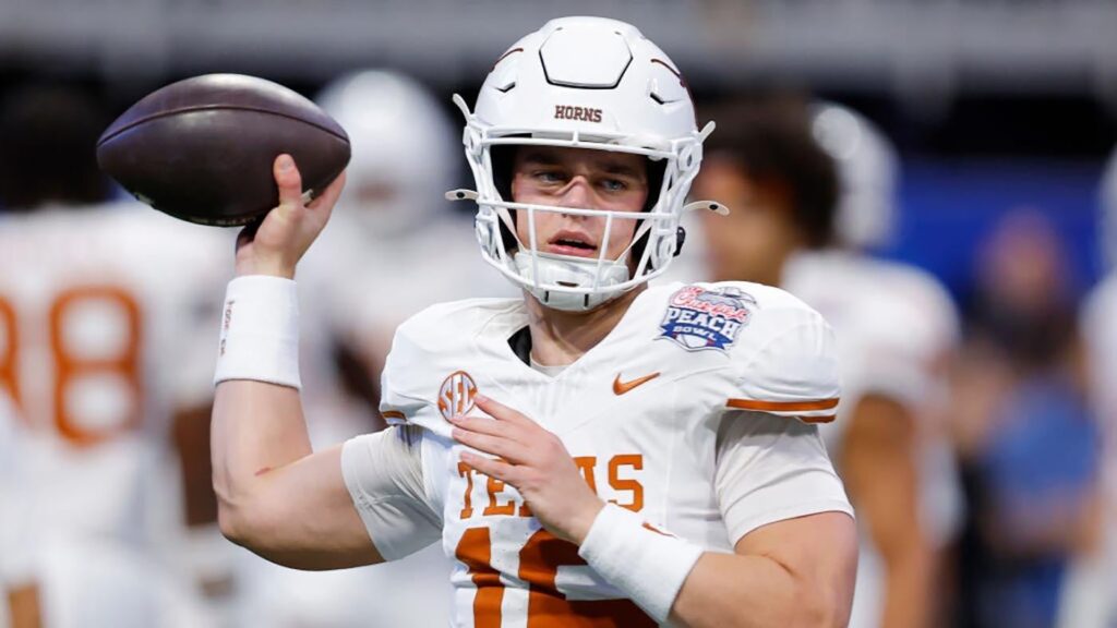 Texas legend Bijan Robinson gives Arch Manning advice ahead of Longhorns' showdown vs. Ohio State