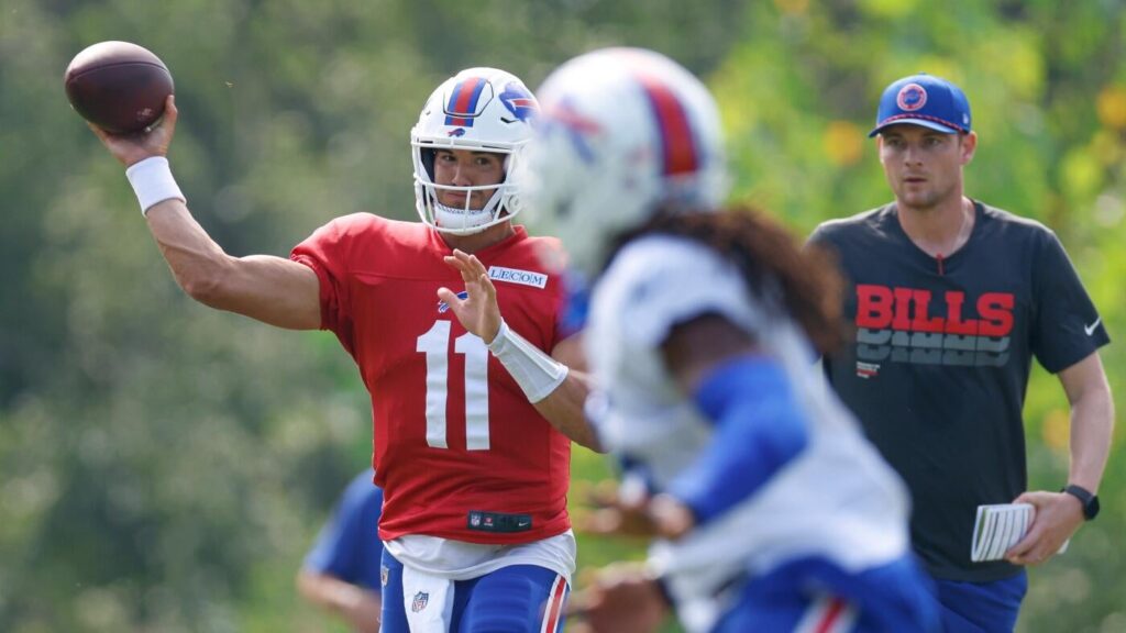 2025 NFL preseason odds, Sunday picks: Experts give free predictions for Saints vs. Jaguars, Bears vs. Bills