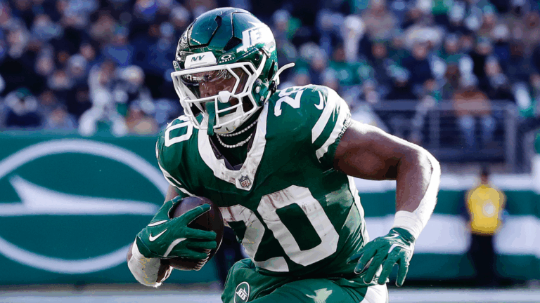 Jets RB Breece Hall sounds off on contract situation after Bills extend James Cook