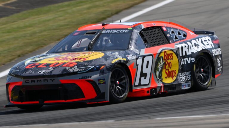 NASCAR at Richmond predictions, lines, odds: 2025 Cook Out 400 picks from model that nailed 27 winners