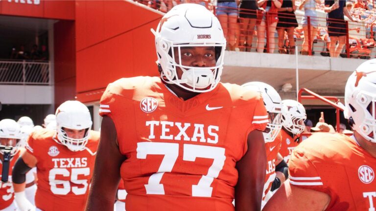 Texas loses potential starting OL to knee injury, thinning depth ahead of Week 1 showdown vs. Ohio State
