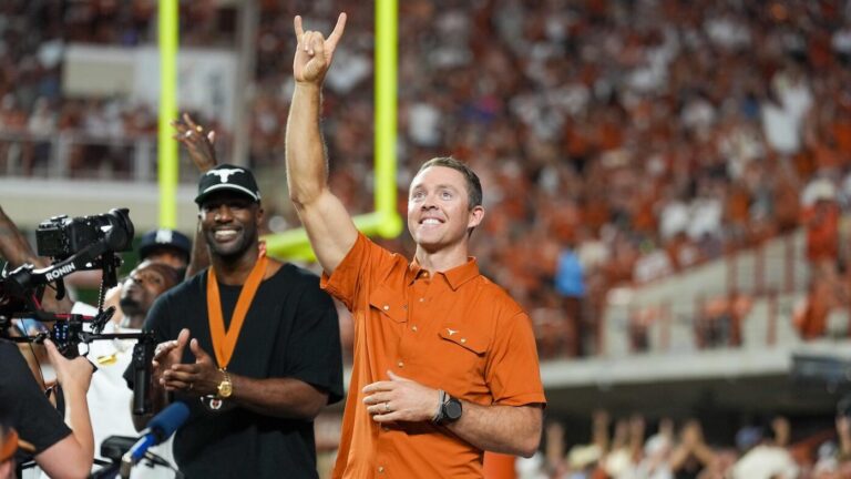 How good is Arch Manning? Colt McCoy breaks down Texas' new QB1