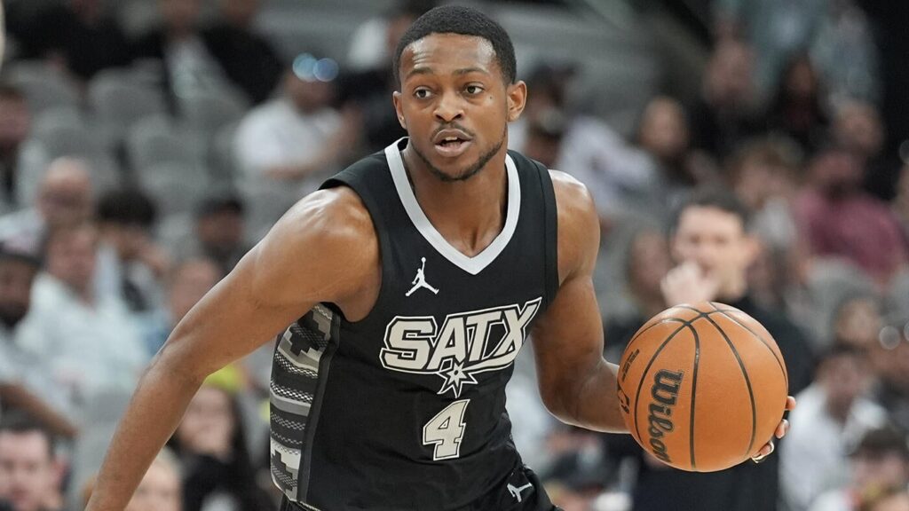 De'Aaron Fox contract: Spurs star agrees to four-year max extension worth up to $229 million