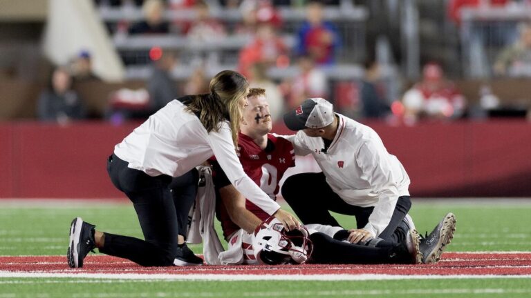 Billy Edwards Jr. injury: Wisconsin QB not expected to miss extended time after exiting Badgers' opener