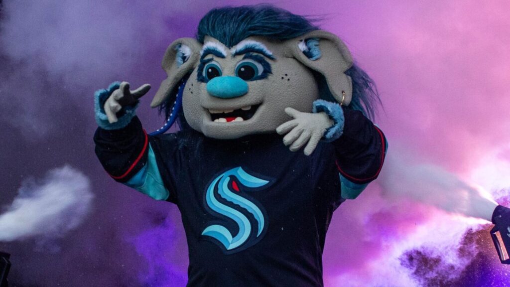 WATCH: Kraken mascot, forward John Hayden chased by bears (yes, for real) in social media post gone wrong