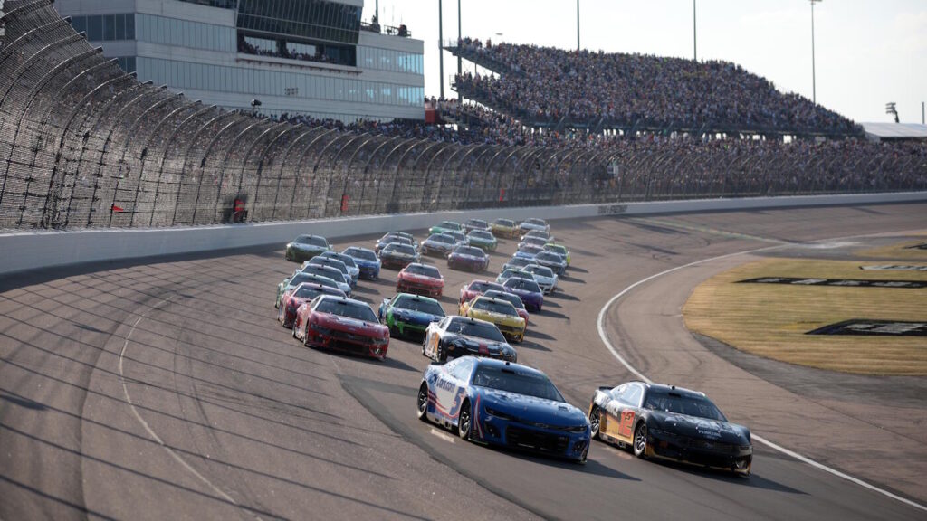 NASCAR at Iowa: Where to watch, lineup, start time, live stream, race preview, live stream for Iowa Corn 350