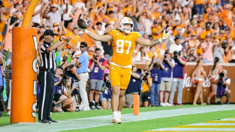 Where to watch Tennessee vs. Syracuse: TV channel, kickoff time, odds, prediction for Week 1 clash