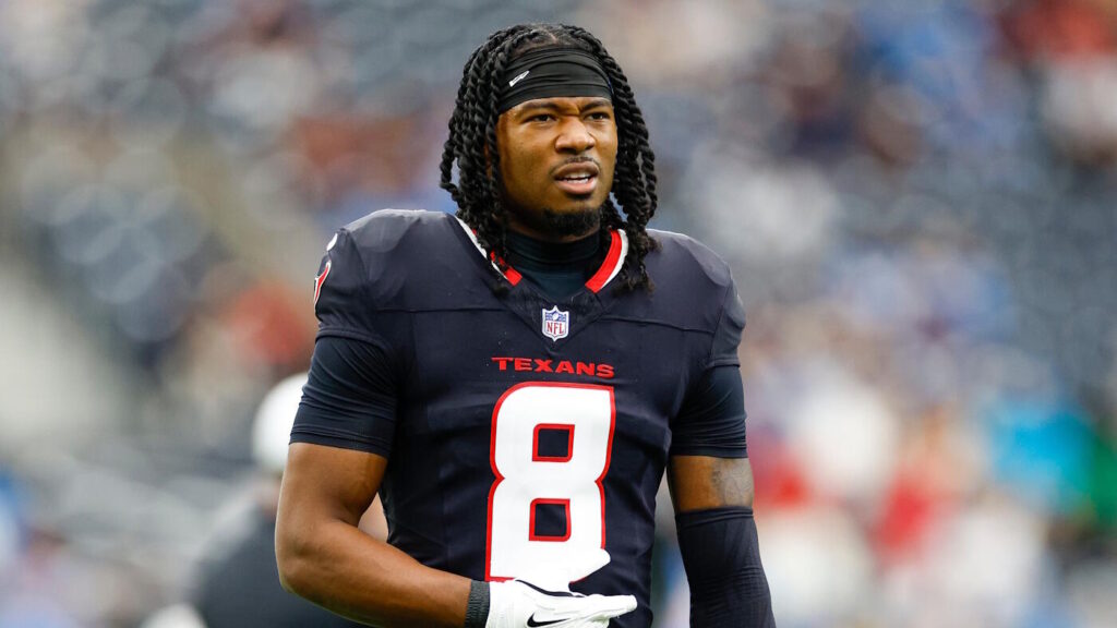 Eagles-Texans trade: Philadelphia lands WR John Metchie III, sends TE Harrison Bryant to Houston, per report